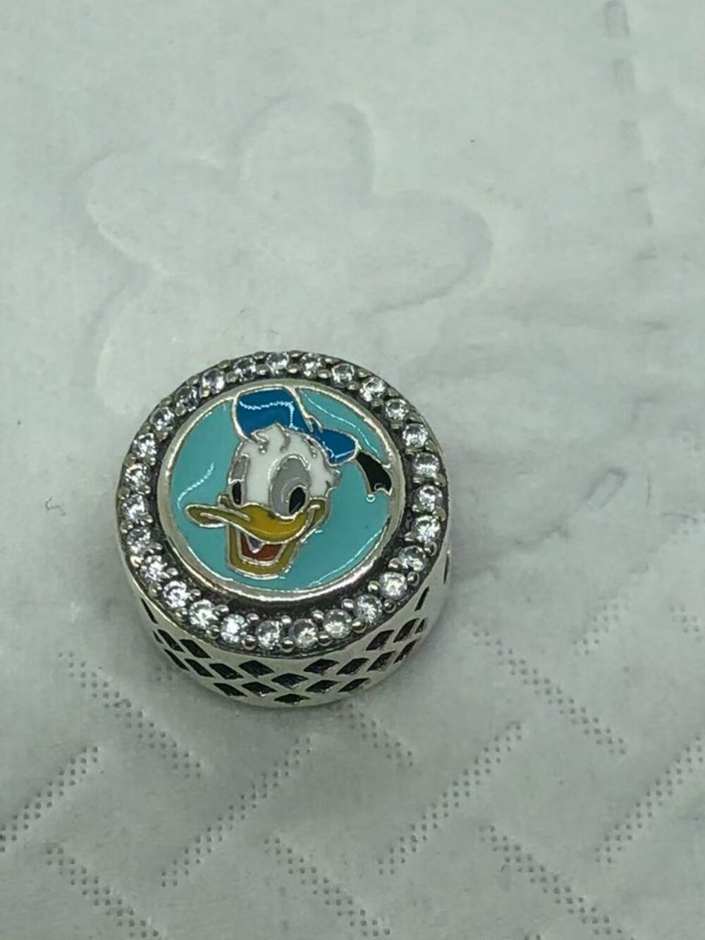 ✨ ✨Pandora Disneyland Paris Exclusive Donald Duck 90 Birthday Celebration Charm